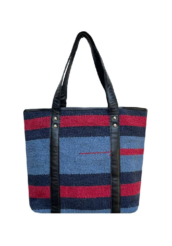 Large tote bags with spacious interiors for weekend getaways or gym trips -Dhurri Bag