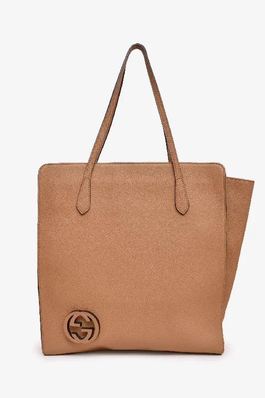 Versatile reversible tote bags for multiple looks in one bag for style flexibility -Gucci Tan Grained Leather Zip Tote