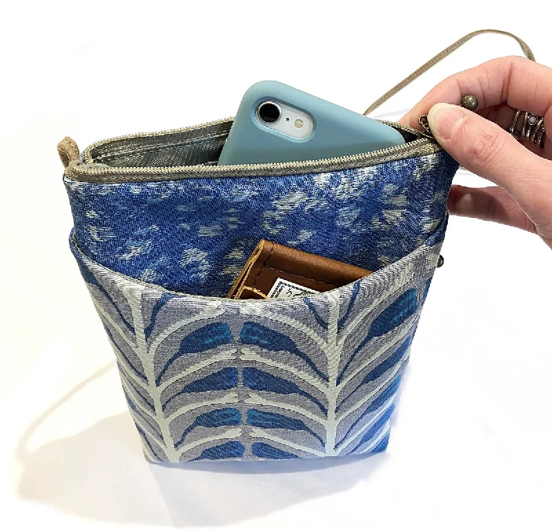 Drawstring Handle Bags for Casual -Maruca ~ Busy Bee, Blue Lily