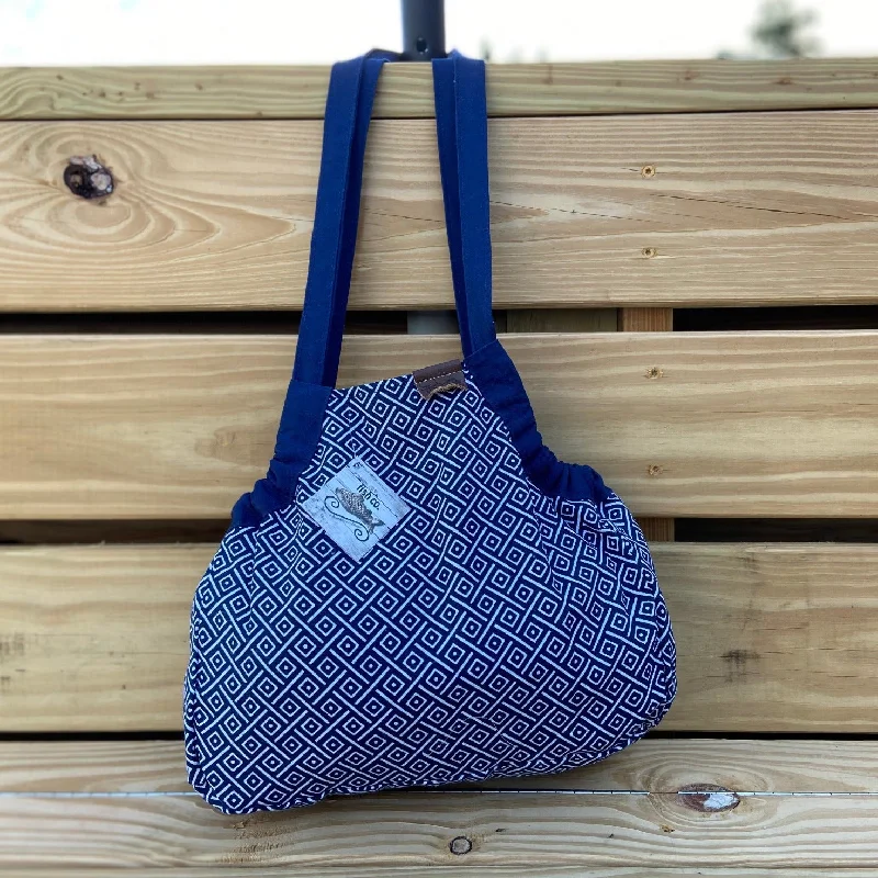 Stylish striped tote bags in nautical patterns for summer vibes and beach days -Mini Samaki - Navy and White Classic Grecian Design