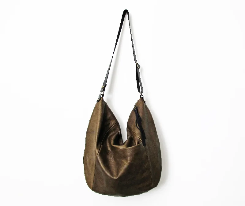 Quick-access pocket crossbody bags for busy urban lifestyles -Leather Hobo Bag