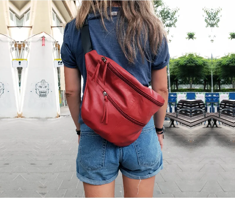 Adjustable belt crossbody bags worn around the waist -Oversize Leather Fannypack